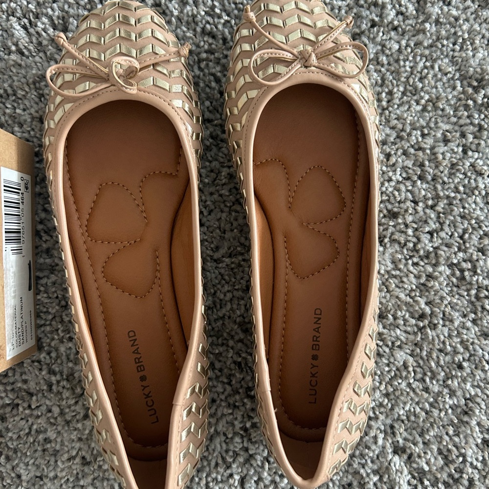 Lucky Brand Beige Woven Ballet Flats gold size 8.5 women’s